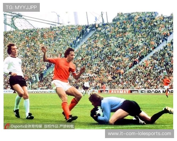 用脸接足球的传奇球星是谁 他为足球赛场带来哪些震撼瞬间