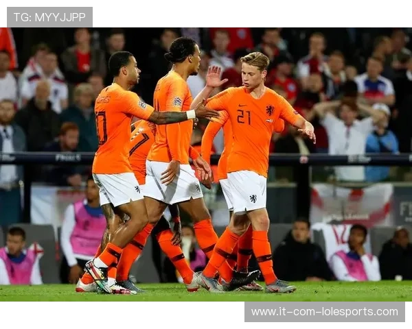 足球场上脱掉球服庆祝的球星是谁 盘点那些让人记忆深刻的时刻